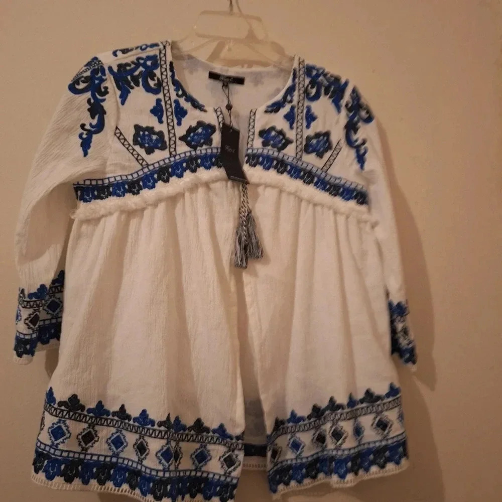 Kate C. Embroidered  blouse